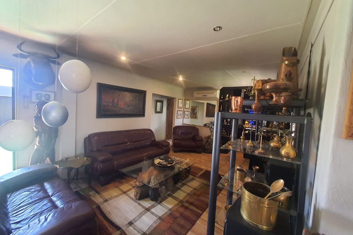 Spacious Home Can Now Be Yours - Photo 3