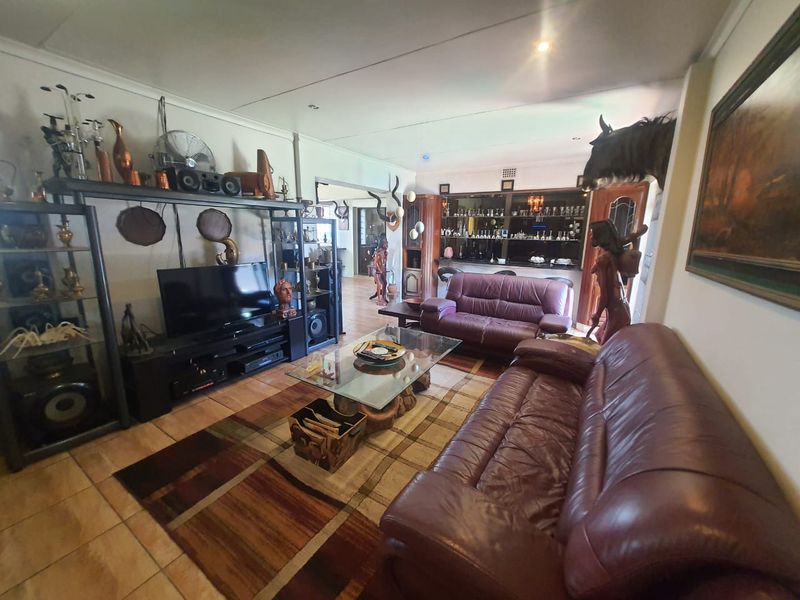 Spacious Home Can Now Be Yours - Photo 2