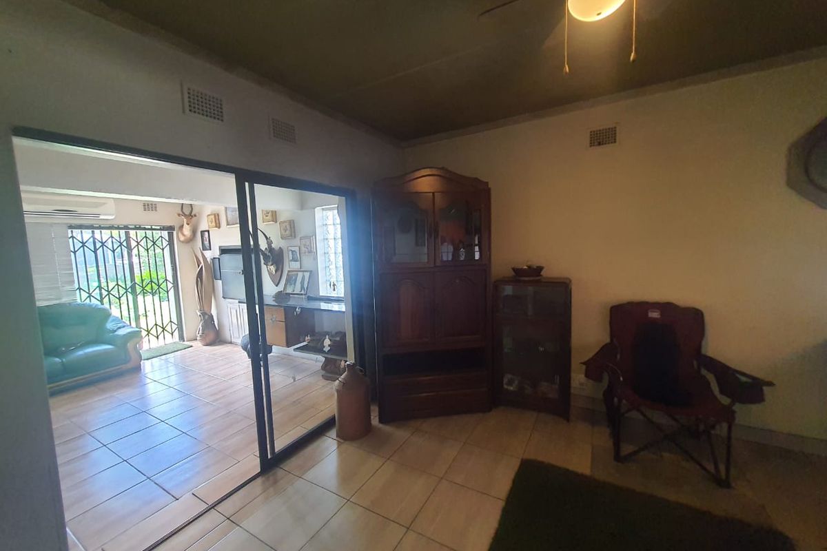 Spacious Home Can Now Be Yours - Photo 4