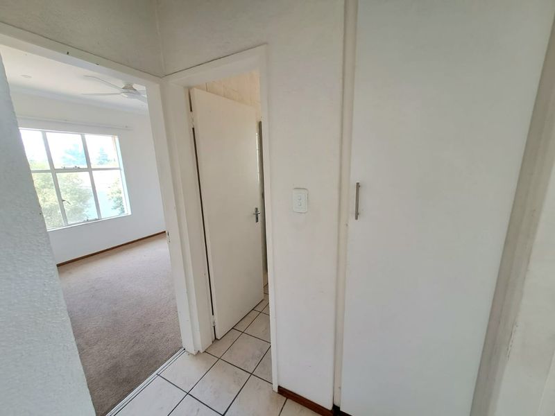 Neat, move-in ready townhouse for sale in secure complex with lots of extras - Photo 9