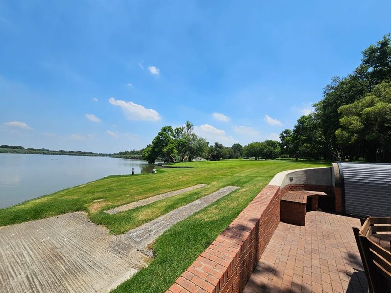 Magnificent Riverfront Plot for Sale in Mullersrust - Photo 7