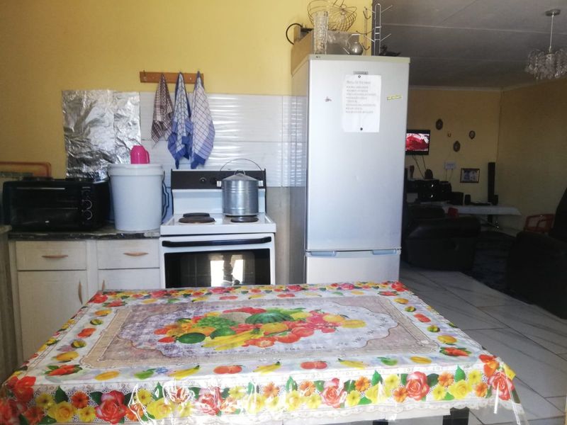 3 Plots on 1 stand with a Spacious 2 Bedroom house available in Evaton North - Photo 4