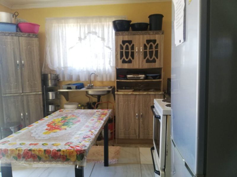 3 Plots on 1 stand with a Spacious 2 Bedroom house available in Evaton North - Photo 5