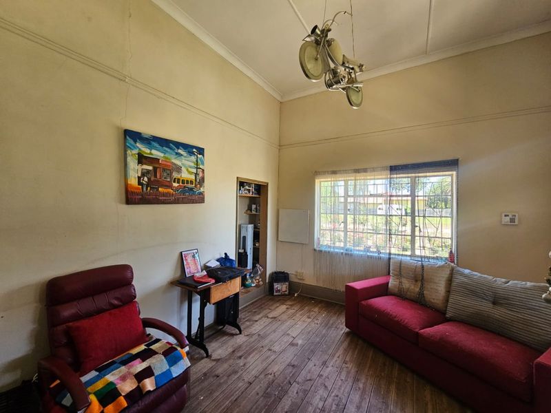 Cozy 3-Bedroom House with Bonus Flat in Oranjeville! - Photo 5