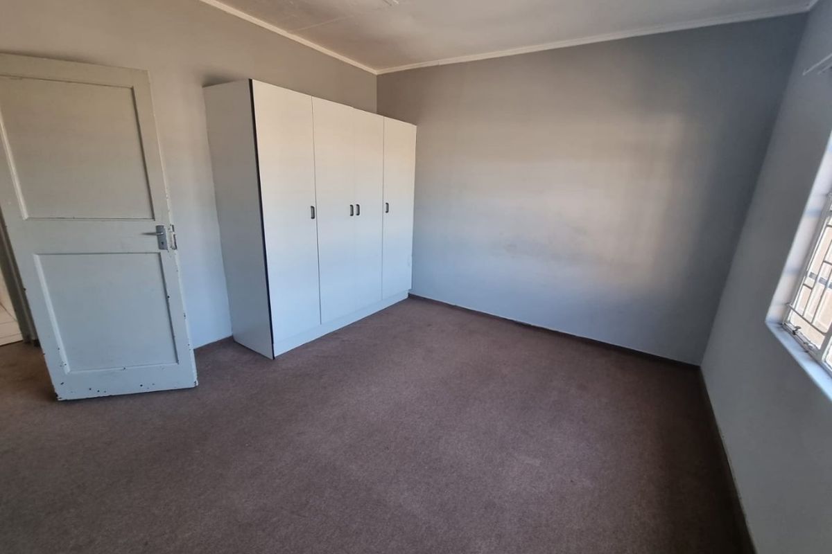 1 Bedroom flat for sale in Royce villas! - Photo 3