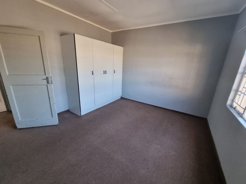1 Bedroom flat for sale in Royce villas! - Photo 3