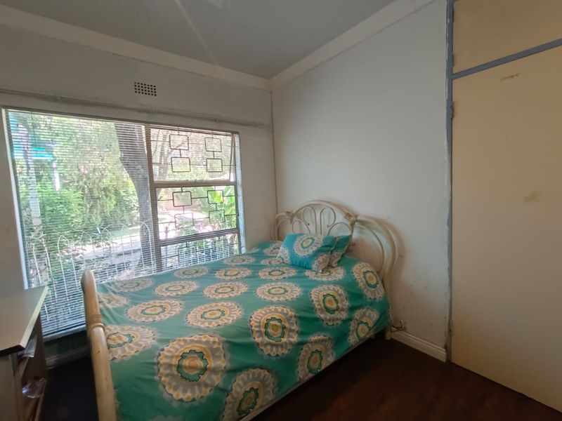 !Soft and Smooth! !You'll like the sensible features of this Modest Home! - Photo 10