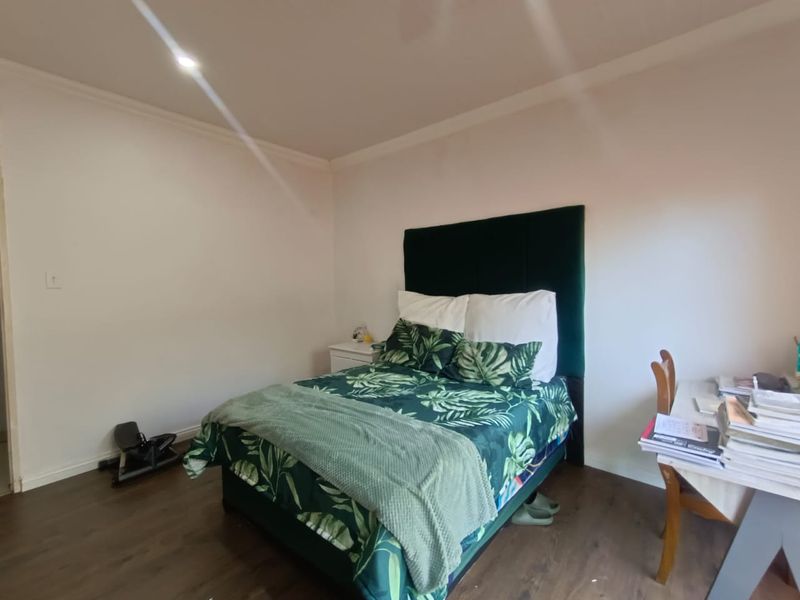 !Soft and Smooth! !You'll like the sensible features of this Modest Home! - Photo 6