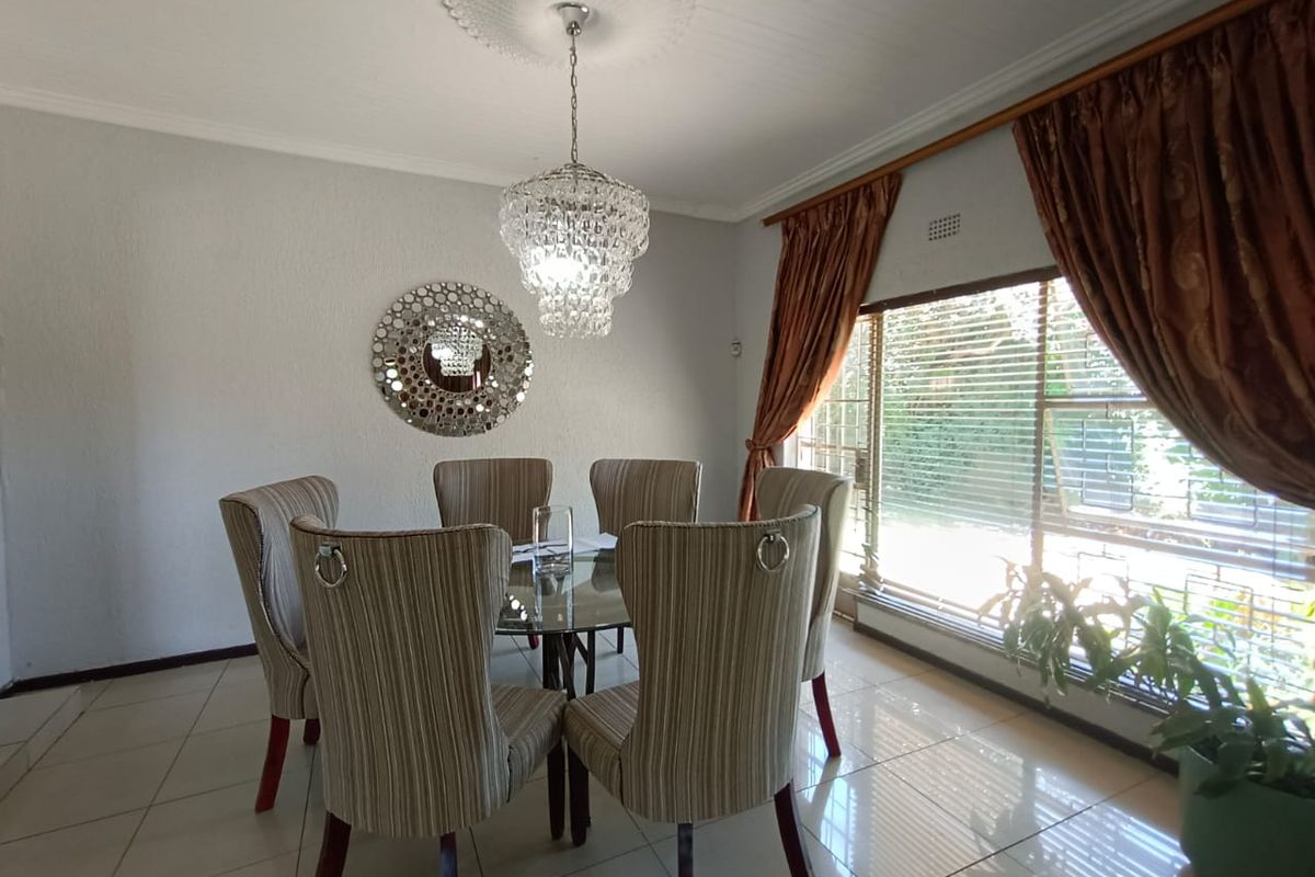 !Soft and Smooth! !You'll like the sensible features of this Modest Home! - Photo 2