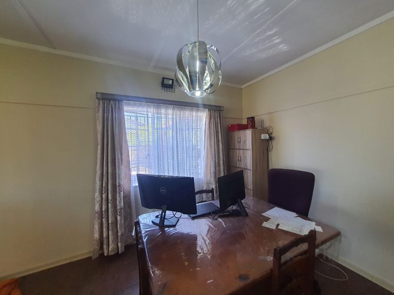 SW 1 Beautiful Buy - Photo 4