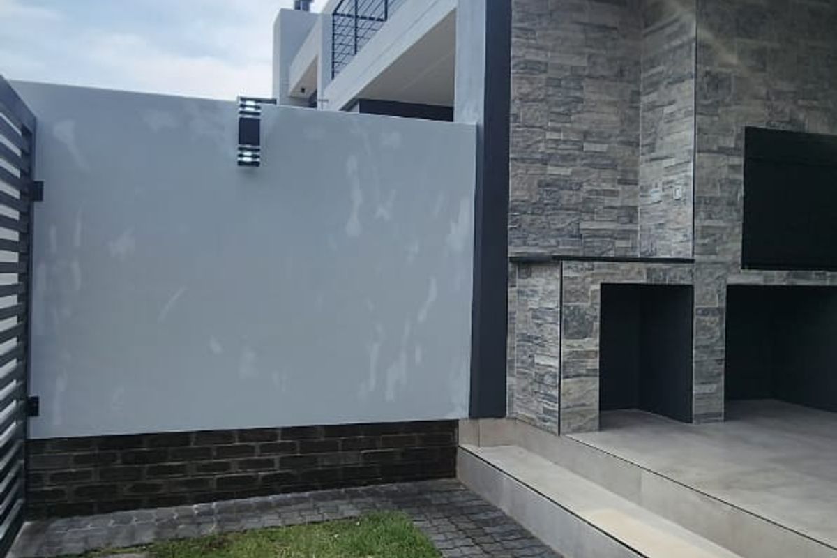 Brand new stylish double story home in a secure complex - Photo 5