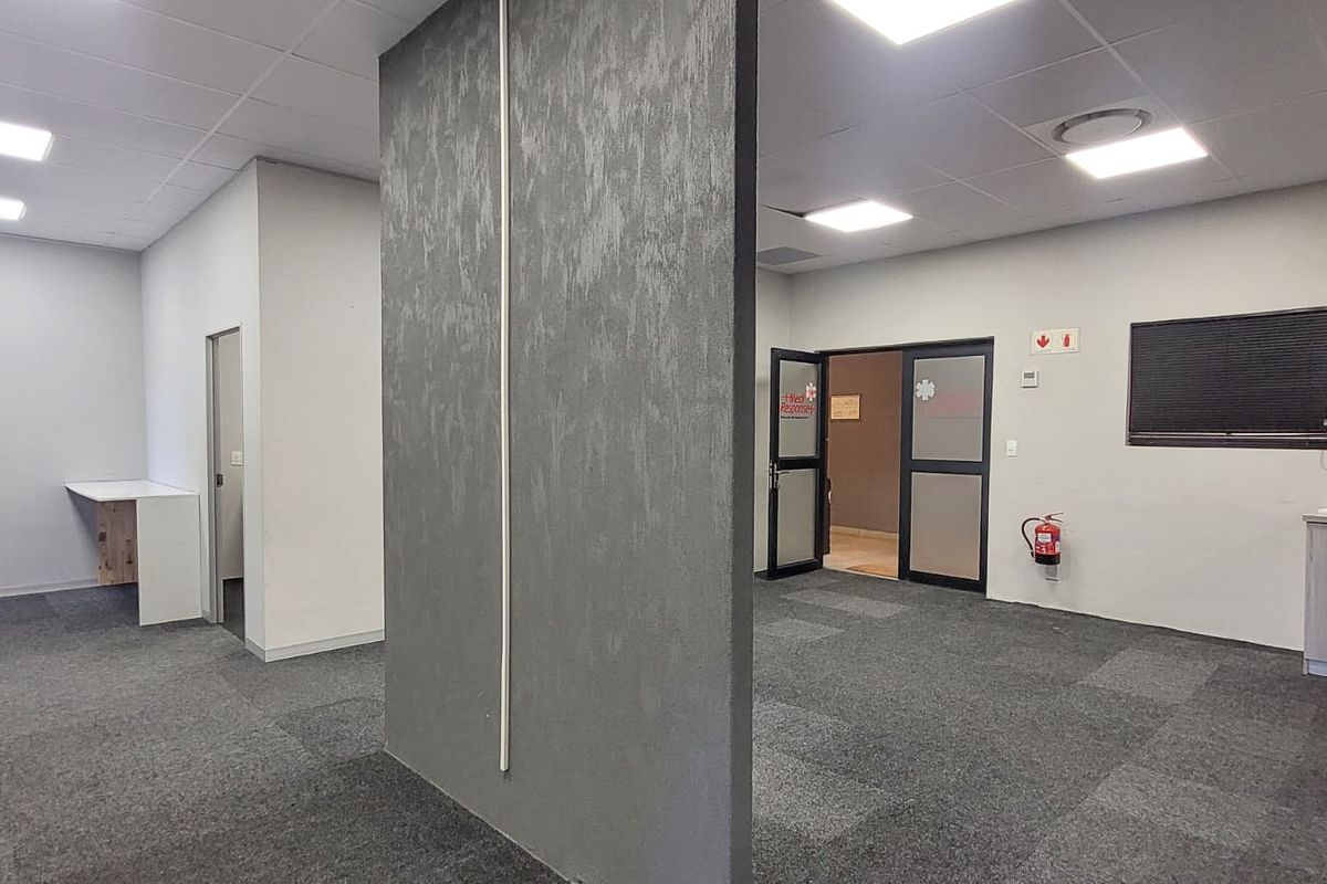 Office or Retail Space in Odyssey Mall - Photo 5