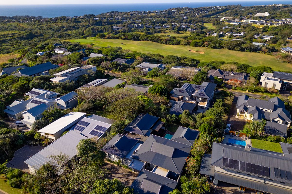 Stunning Single-Level Family Home in Simbithi Eco Estate - Photo 2