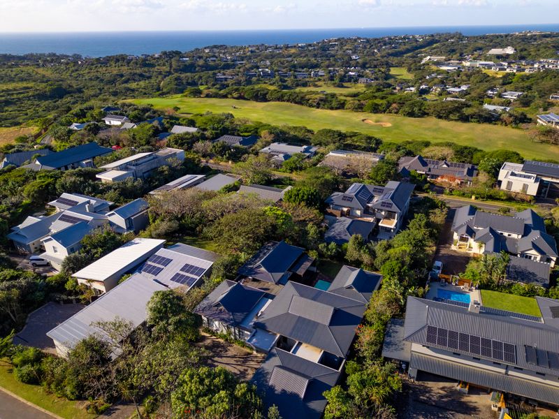 Stunning Single-Level Family Home in Simbithi Eco Estate - Photo 2