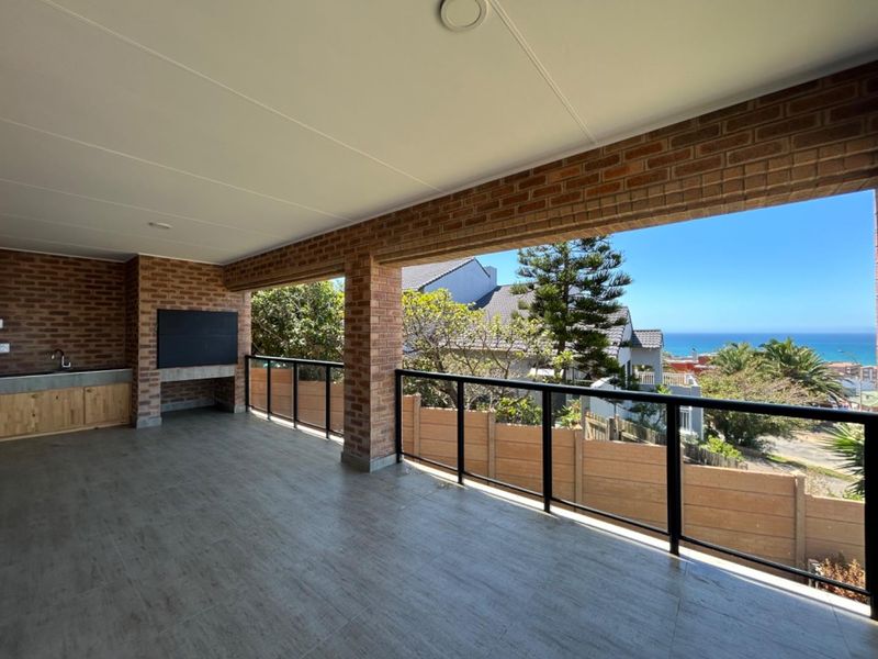 Luxurious Modern Home with Spectacular Ocean Views - Photo 9