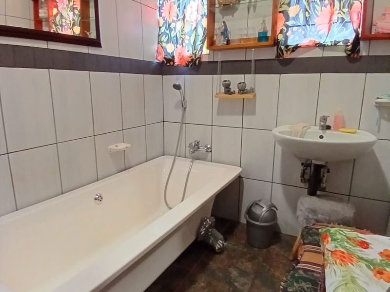 Spacious family house ideal for the extended family - Photo 10