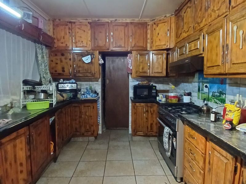 Spacious family house ideal for the extended family - Photo 6