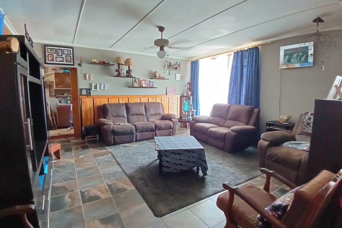 Spacious family house ideal for the extended family - Photo 2