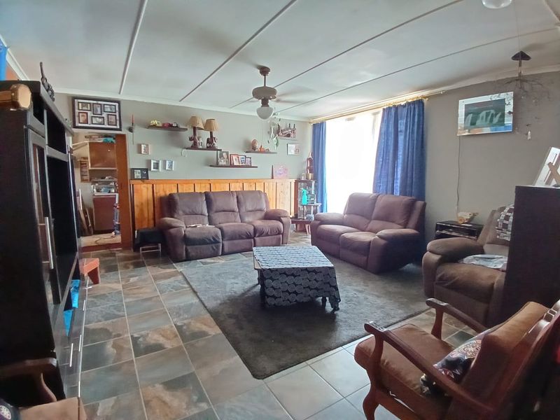 Spacious family house ideal for the extended family - Photo 2