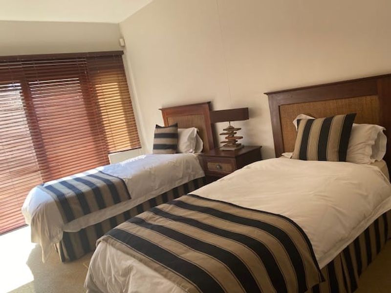 Miraculous, Elegant Estate Property situated at a secure nature Reserve. - Photo 6