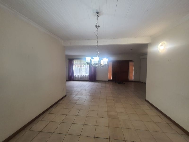 SW 2 Big Family Home For Sale - Photo 7