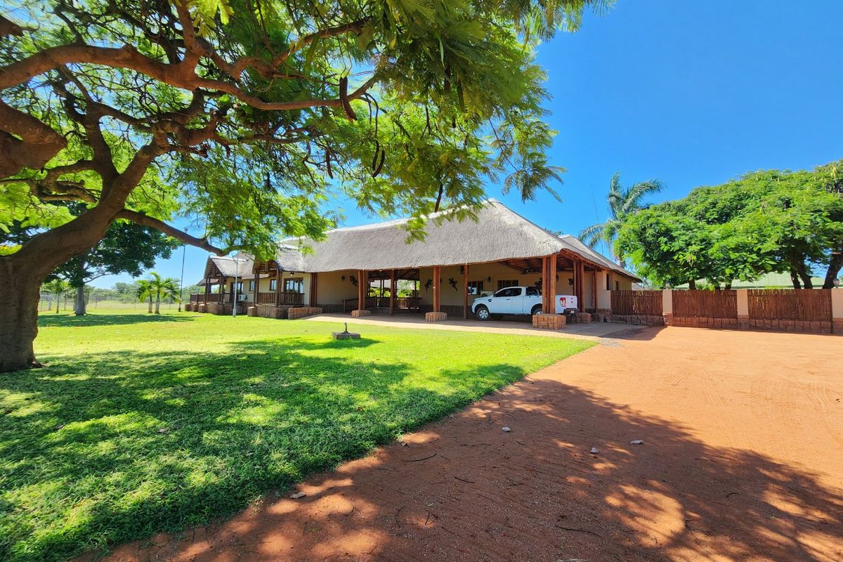 Exquisite 2070 ha Game Farm for Sale near Musina, Limpopo - Photo 3