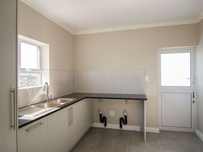 Your Dream Home Awaits in Seemeeu Park, Hartenbos! - Photo 10