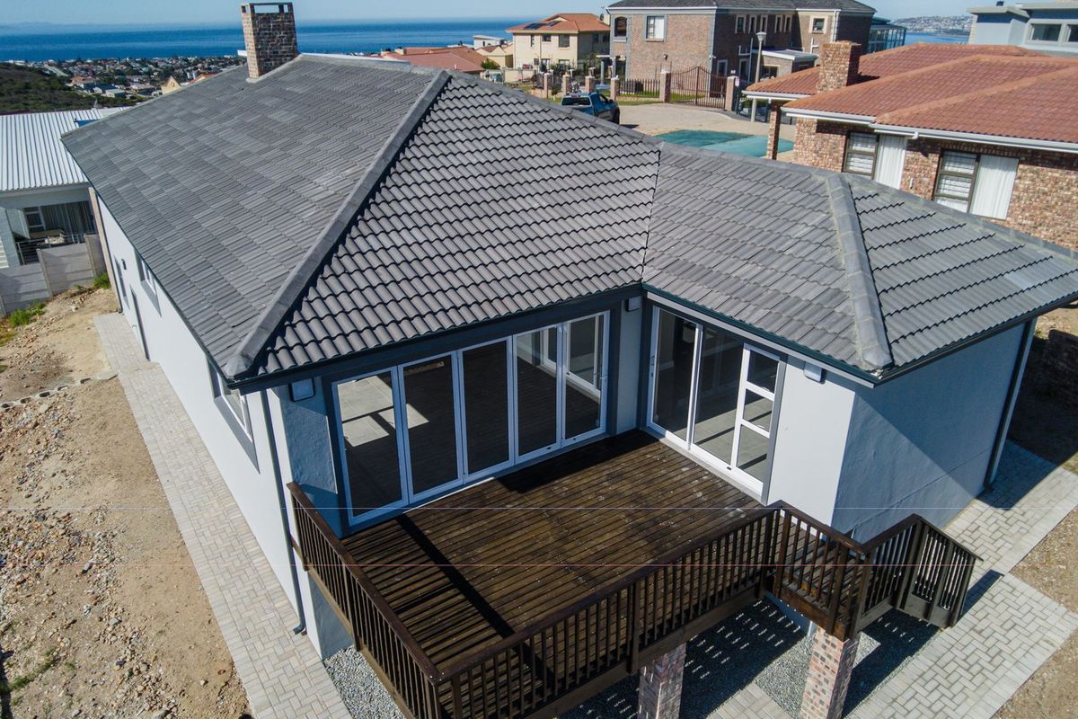 Your Dream Home Awaits in Seemeeu Park, Hartenbos! - Photo 3