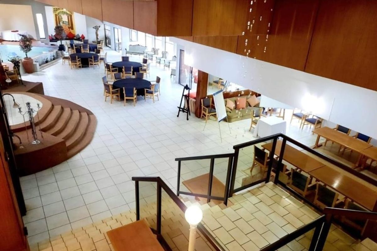 EXCLUSIVE 3-STAR GUEST LODGE with Conference facility - RUNNING BUSINESS - Solar - Photo 5