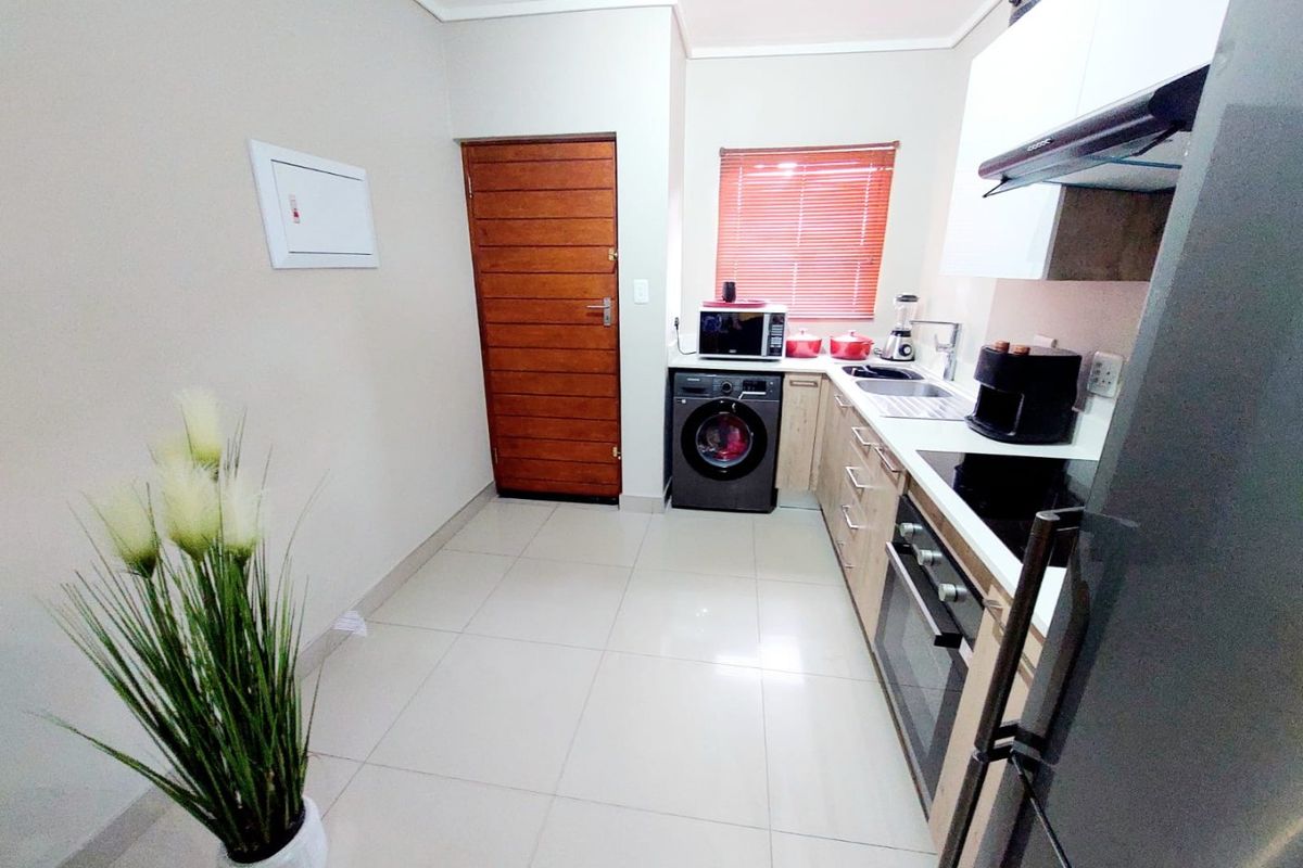 Modern 2 bedroom 2 bathroom apartment in Montana - Photo 5