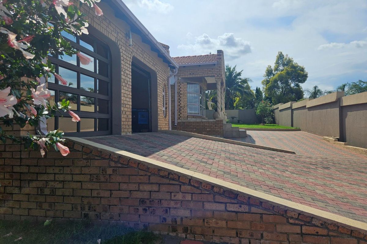 Stunning family home for sale - Photo 5