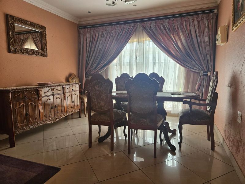 Stunning family home for sale - Photo 7