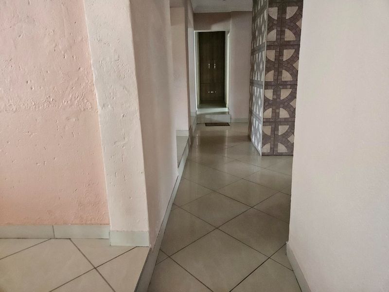 Stunning family home for sale - Photo 6