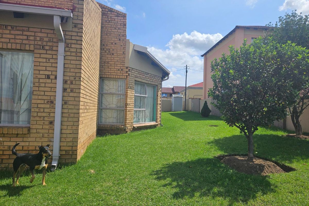 Stunning family home for sale - Photo 2