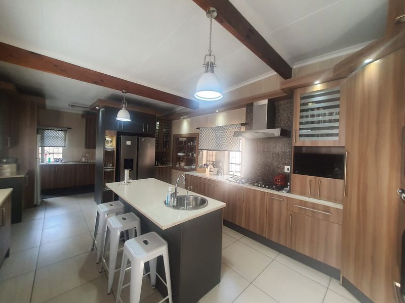 Diamond In Immaculate Condition - Photo 8