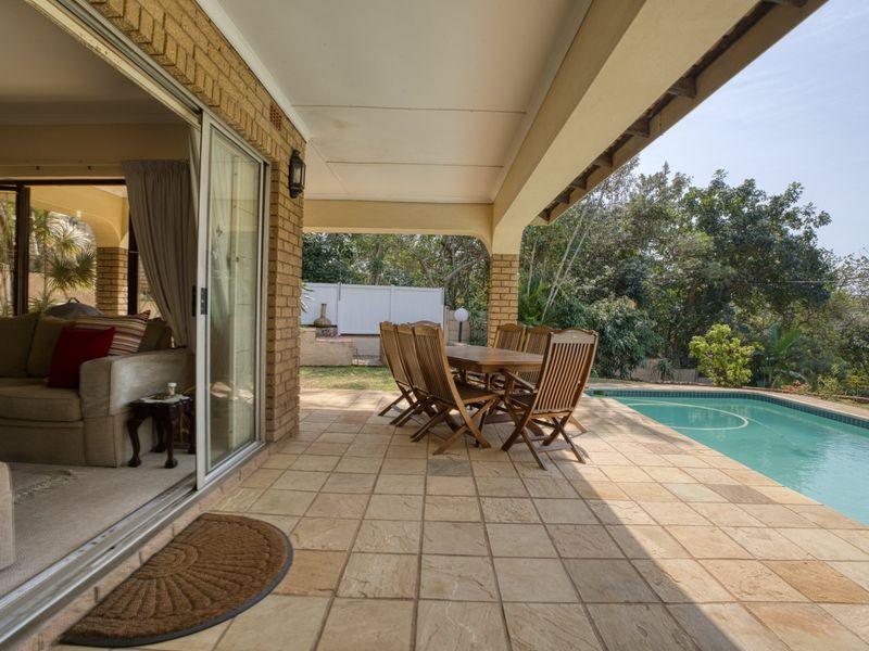 Stunning Family Home with Sea Views - Photo 6