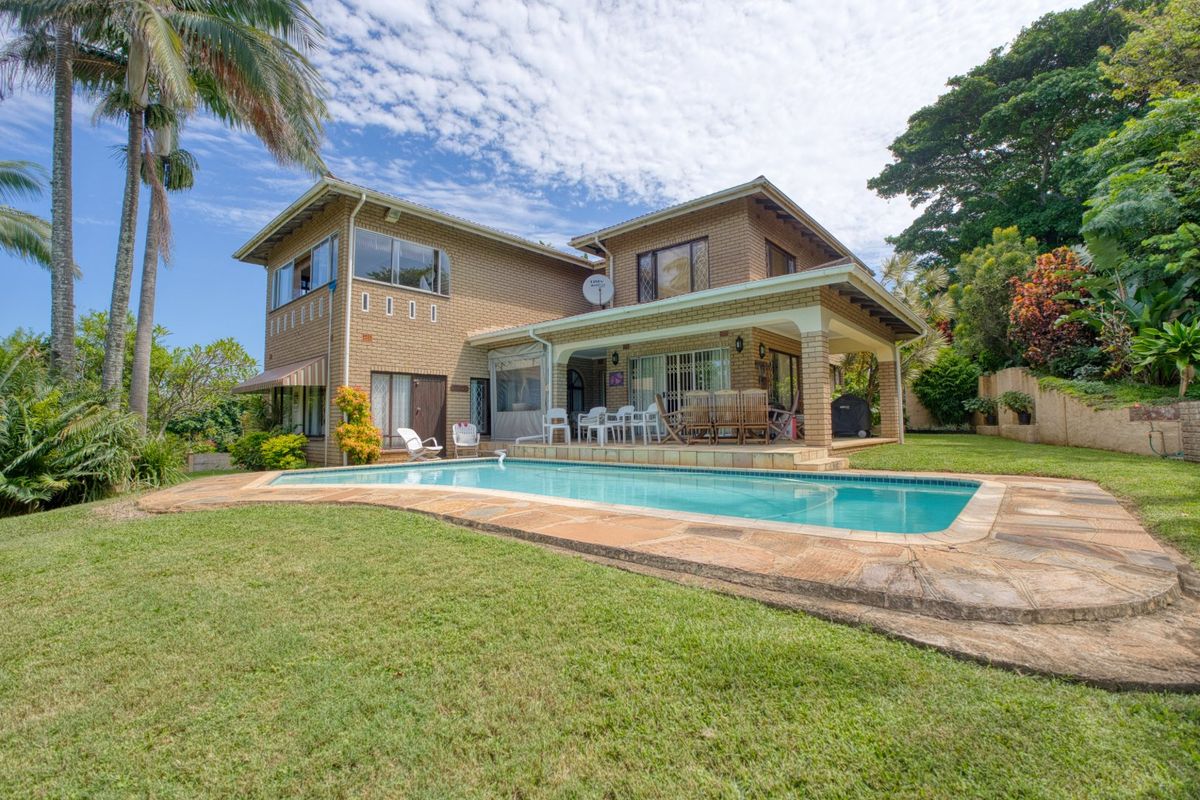 Stunning Family Home with Sea Views - Photo 2