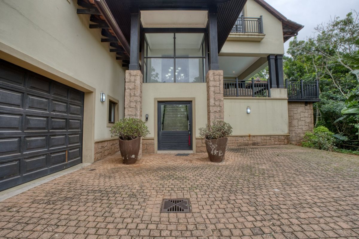 4 Bedroom Home in Zimbali Estate - Photo 3
