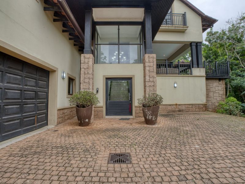 4 Bedroom Home in Zimbali Estate - Photo 3