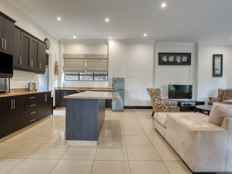 4 Bedroom Home in Zimbali Estate - Photo 5