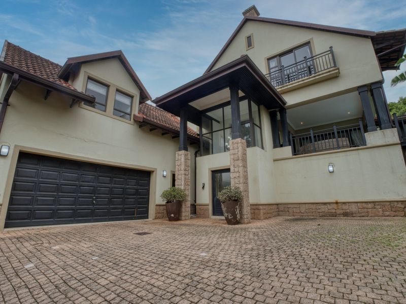 4 Bedroom Home in Zimbali Estate - Photo 2