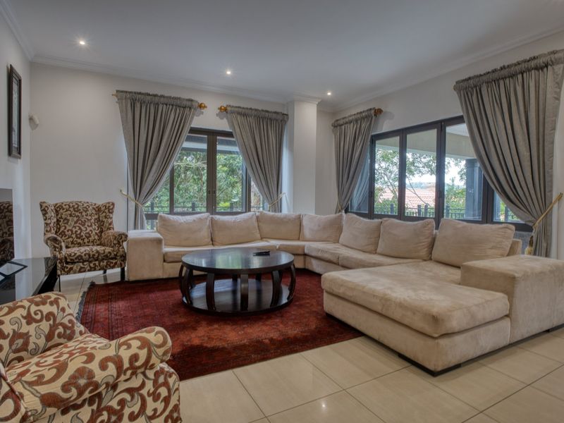 4 Bedroom Home in Zimbali Estate - Photo 10