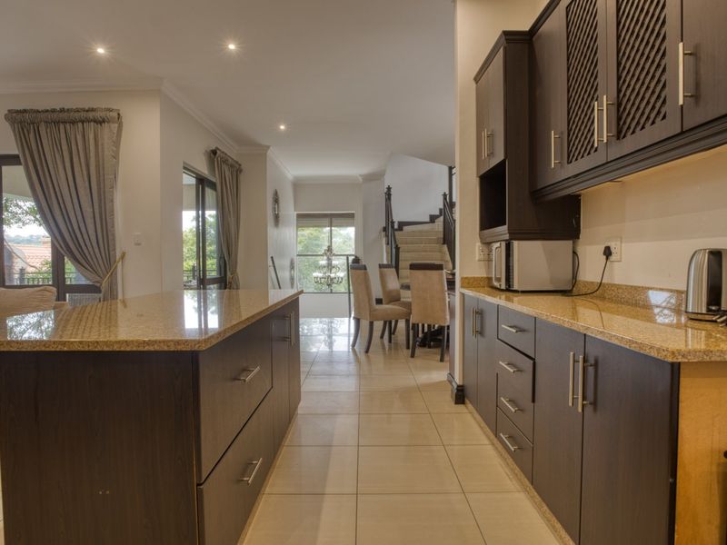 4 Bedroom Home in Zimbali Estate - Photo 9