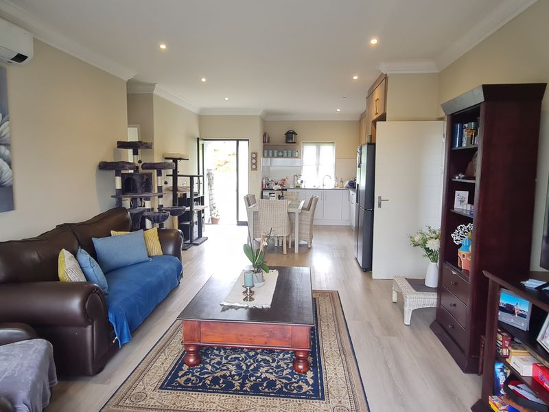Elegant 2-Bedroom Home in Zevenwacht Lifestyle Estate – The Perfect Retirement Haven! - Photo 3