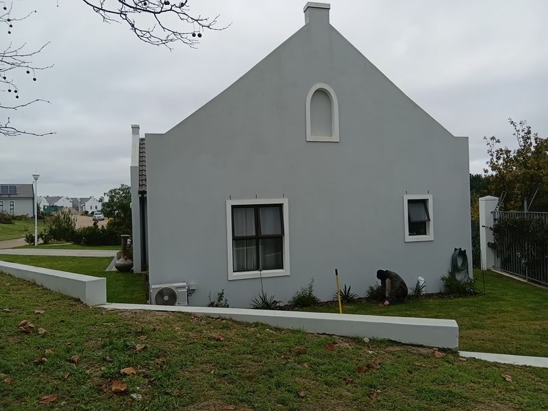 Elegant 2-Bedroom Home in Zevenwacht Lifestyle Estate – The Perfect Retirement Haven! - Photo 2