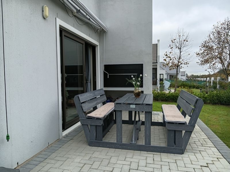 Elegant 2-Bedroom Home in Zevenwacht Lifestyle Estate – The Perfect Retirement Haven! - Photo 5