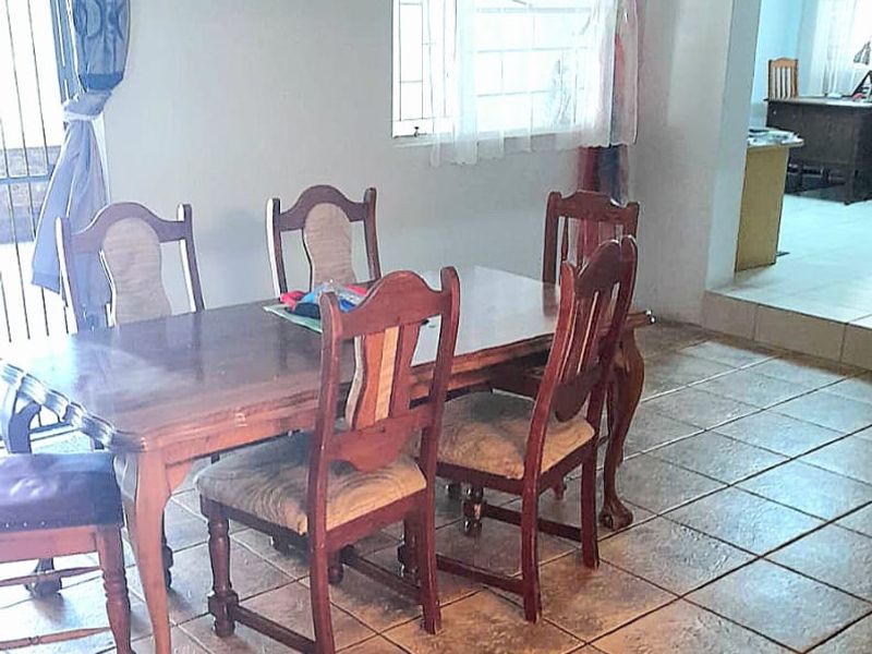 LOVELY 4 BEDROOM FAMILY HOME AVAILABLE IN THREE RIVERS - Photo 8