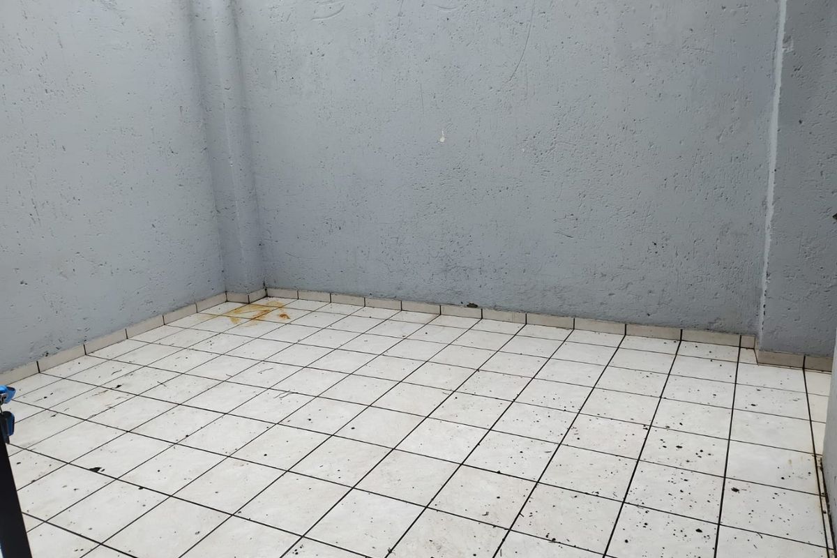 Charming 3-Bedroom Townhouse in Bergsig - A Perfect Blend of Comfort and Convenience - Photo 5