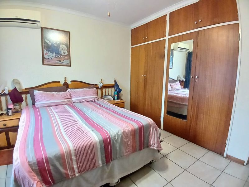 Duplex townhouse for sale in Sasolburg close to shopping mall and other amenities - Photo 10