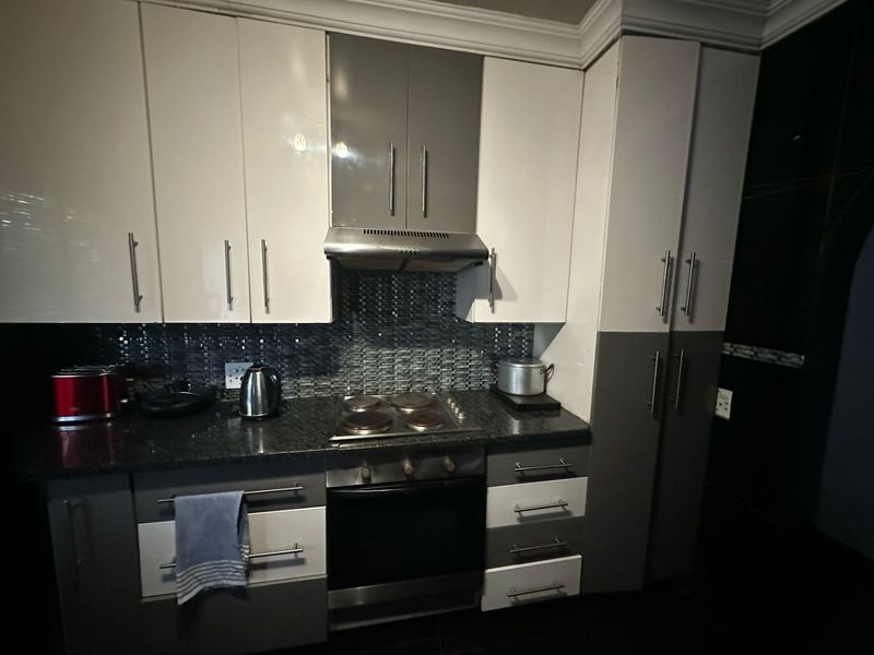 House For Sale In Vereeniging - Photo 8